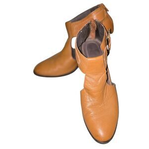 Nicole Tobacco Brown Gabrina‎ Ankle Booties Heels Size 7.5M